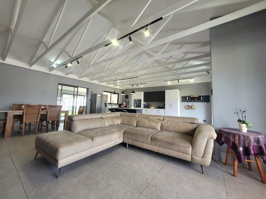 3 Bedroom Property for Sale in Levallia Western Cape